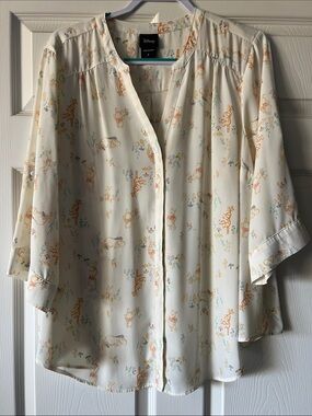Disney Cream Winnie the Pooh Print Button-Front Blouse
